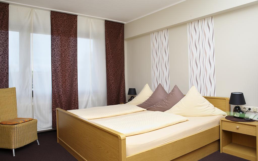 Hotel Rosenflora Nideggen Eksteriør billede